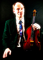 Valentijn M. de Wolf with viola. C.V.